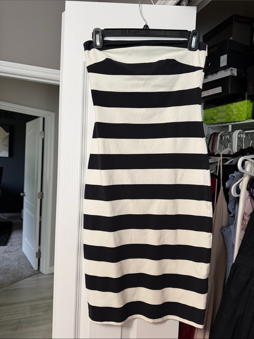 bebe Black and White Striped Strapless Bodycon Dress
